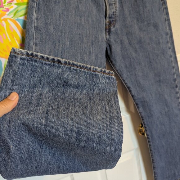 Iconic Levi's Stonewash Button Fly Jeans | 32 W x 30 L | Barely worn - Picture 10 of 13
